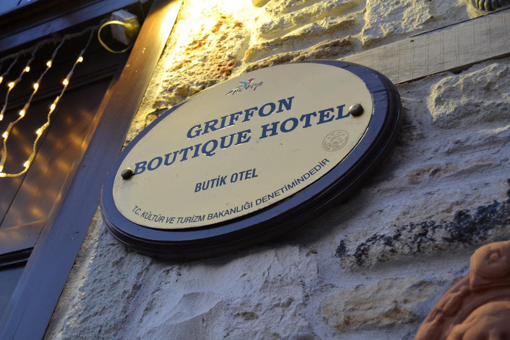 Griffon Hotel Yenifoca Exteriér fotografie